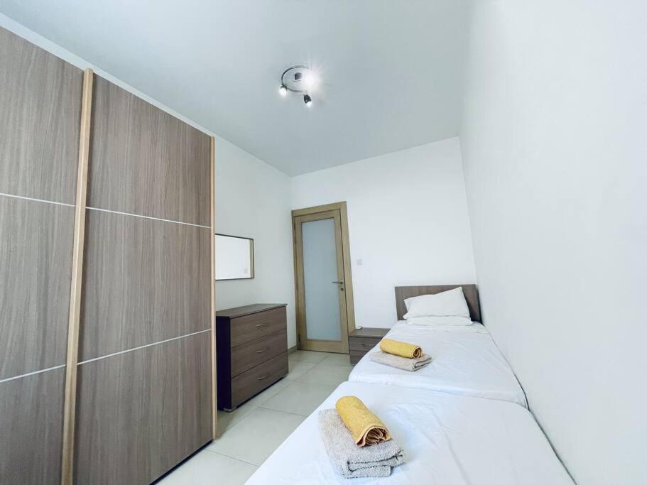 Stylish Modern Central Apartment 4 Paceville San Ġiljan Exterior foto