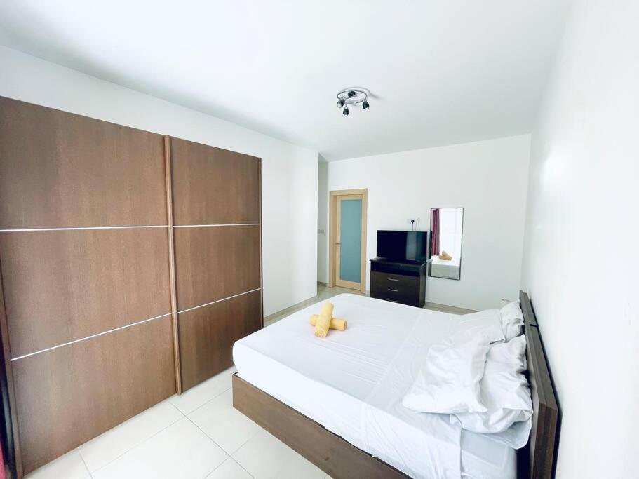 Stylish Modern Central Apartment 4 Paceville San Ġiljan Exterior foto